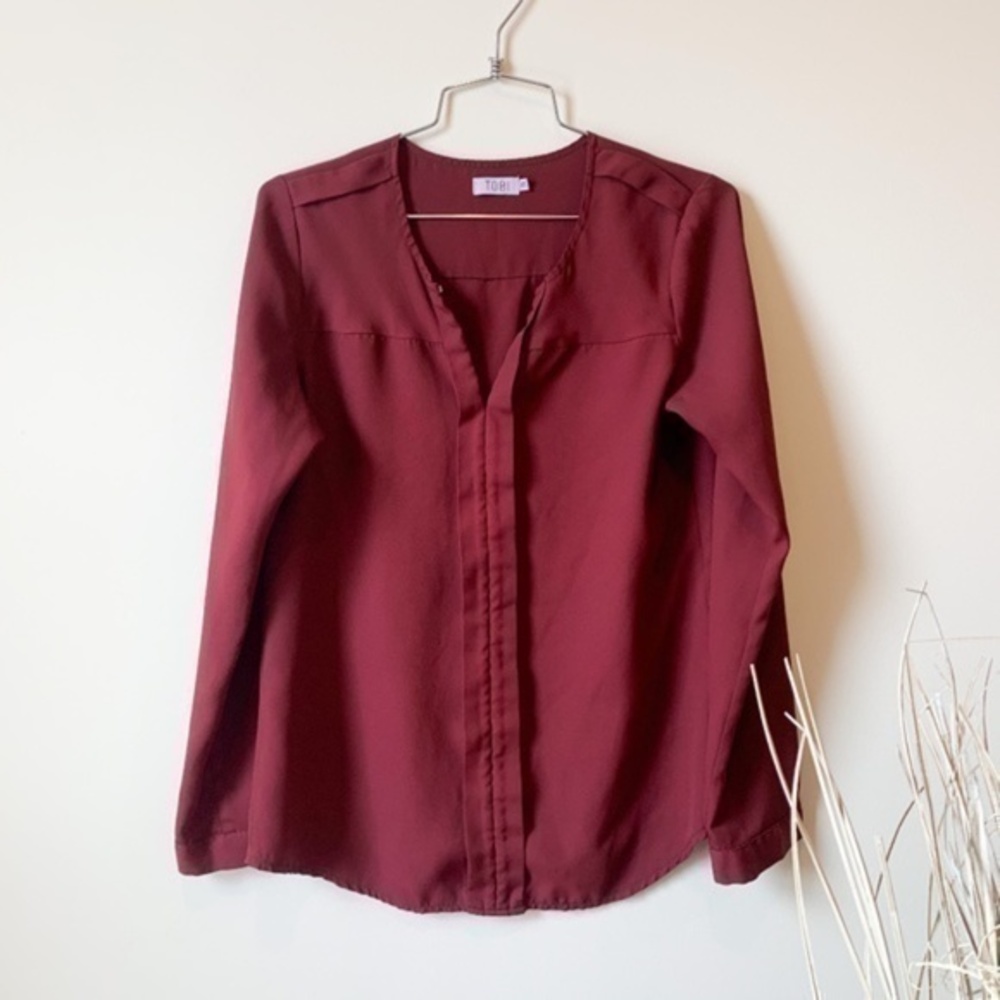 3/$25 Tobi Maroon Long Sleeve Blouse sz XS